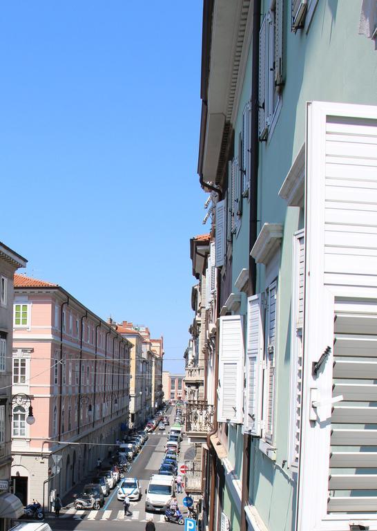 Smart Accomodation Trieste Luaran gambar